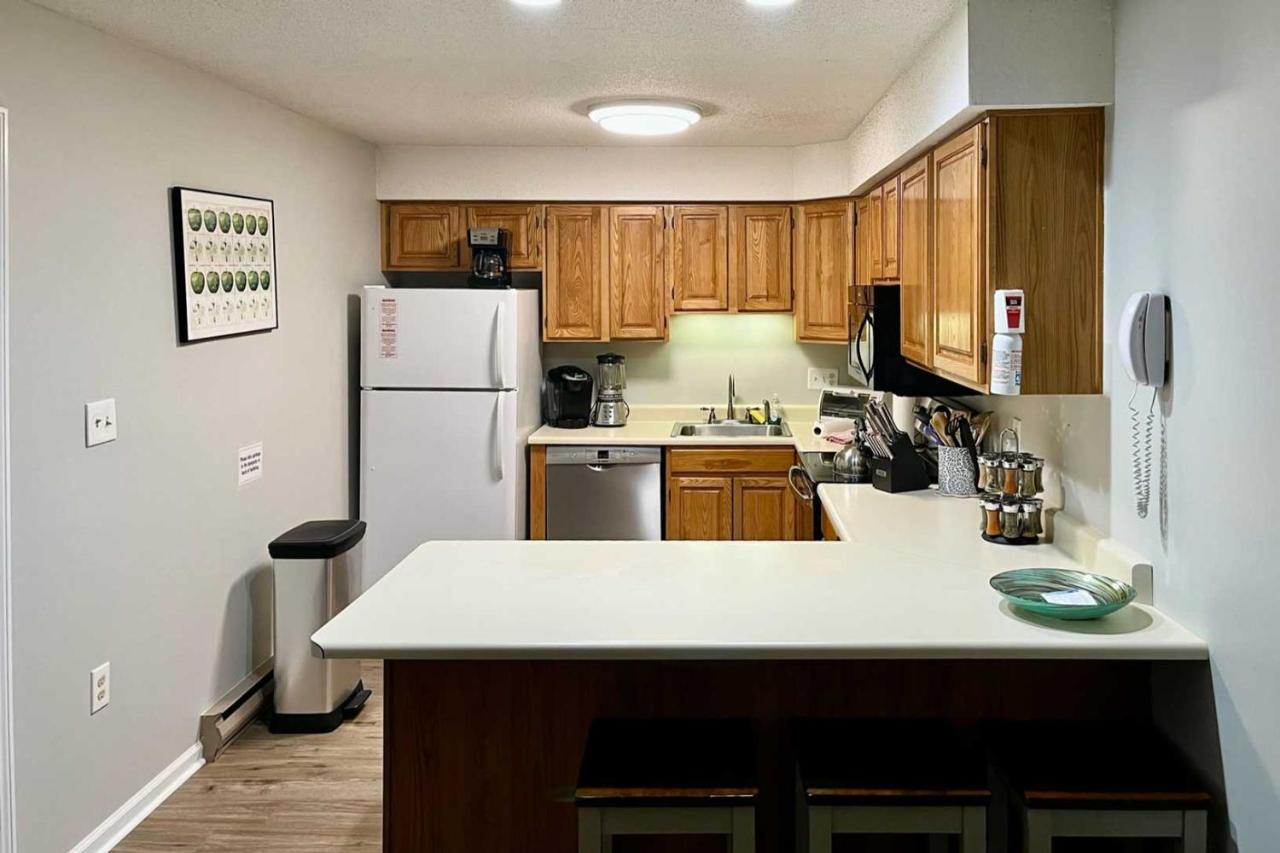 Lincoln Condo With Views, Pool, Hot Tub And Balcony! Екстер'єр фото